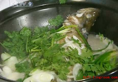 Stewed Local Mandarin Fish with Garlic and Ginger