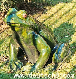 Der Frosch - äh, der Prinz - im Garten der Villa