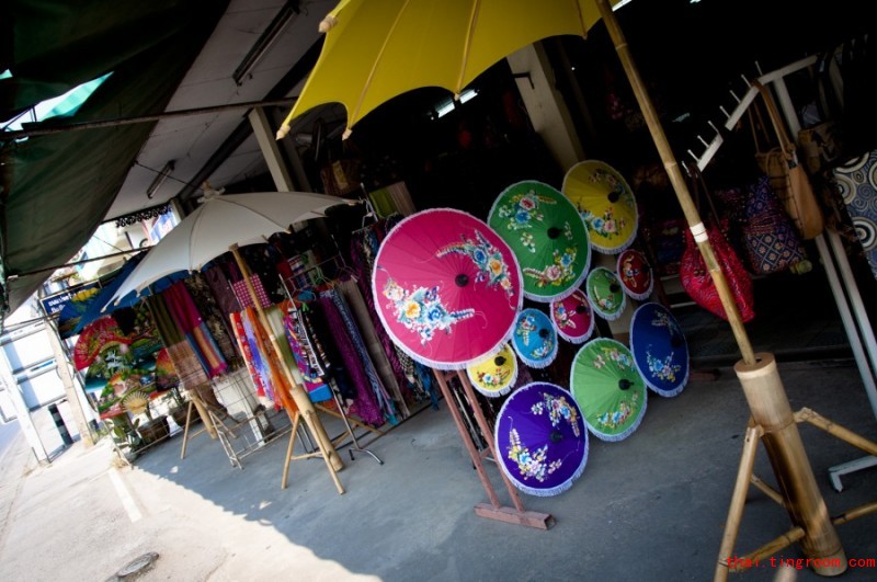 山甘烹手工艺泰丝编物村在清迈